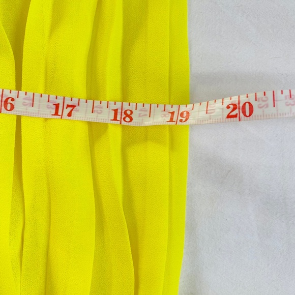 Yellow Pleated Shift Dress - Picture 6 of 7